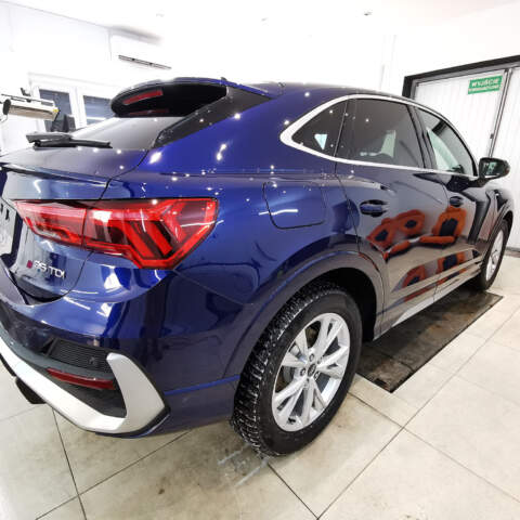 Audi Q3 zabezpieczenie całego frontu folią ochronną ppf, lakier zabezpieczony Grafenową powłoką ochronną, dodatkowo zabezpieczono felgi i szyby