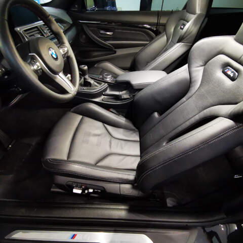 BMW M4 kosmetyka wnętrza , kosmetyka komory silnika i aplikacja coating booster