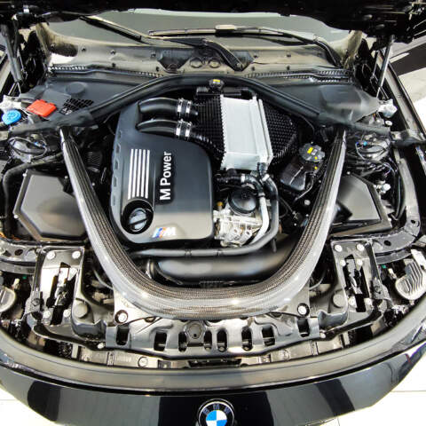 BMW M4 kosmetyka wnętrza , kosmetyka komory silnika i aplikacja coating booster