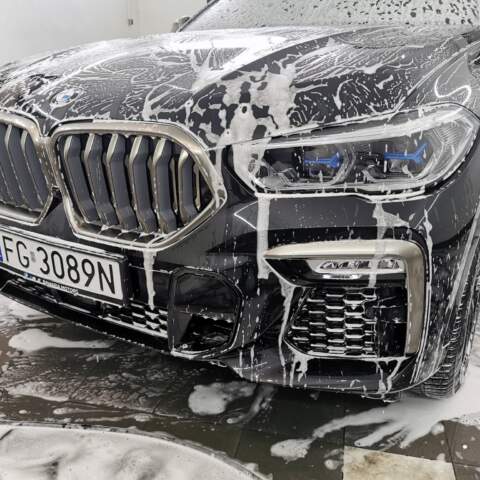 BMW X6 zabezpieczenie auta folią Aqua Shield PRO, zabezpieczenie szyb i felg powłokami ochronnymi