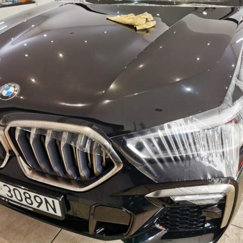 BMW X6 zabezpieczenie auta folią Aqua Shield PRO, zabezpieczenie szyb i felg powłokami ochronnymi