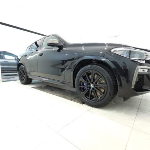 BMW X6 zabezpieczenie auta folią Aqua Shield PRO, zabezpieczenie szyb i felg powłokami ochronnymi